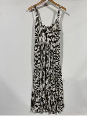 torrid Black & White Zebra-Print Maxi Dress with pockets worn once